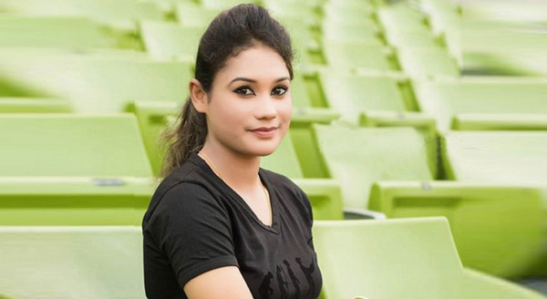 গোপন তথ্য ফাঁসঃ নিজের ক্রাশের নাম জানালেন জাহানারা আলম