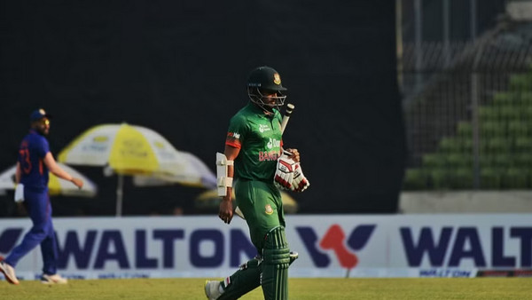 ৯ ওভার শেষে দেখুন বাংলাদেশের সর্বশেষ স্কোর