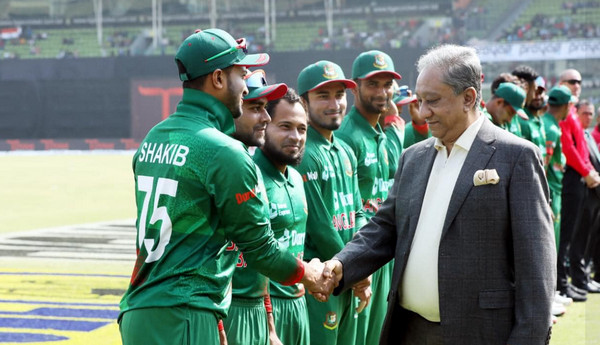 সাকিবের দুর্ভাগ্যের কারনে জানালেন জাফর