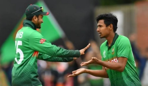 আইসিসির র‍্যাঙ্কিংঃ শীর্ষে সাকিব, জেনে নিন মুস্তাফিজ-মিরাজের অবস্থান