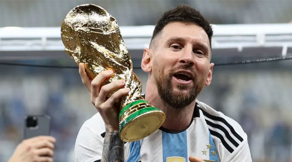 জানলে অবাক হবেনঃ বড়দিনে মেসির বিশেষ পার্টিতে অতিথি যারা