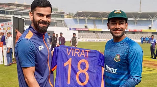 ম্যাচ শেষে মিরাজকে যে বিশেষ উপহার দিল কোহলি