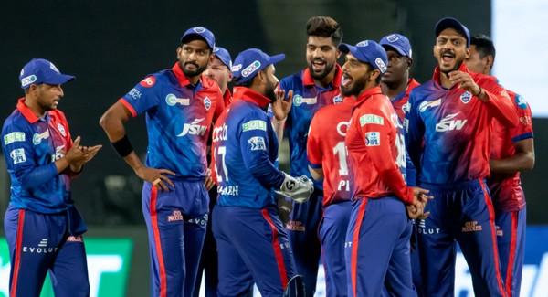 ইঞ্জুরিতে অনিশ্চিত ঋষভ পন্থ, বদলি হিসাবে দিল্লীর নতুন নেতৃত্বে দেখা যেতে পারে এই ৩ জনকে