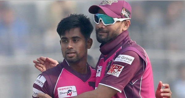 ৮ মাস পর মাঠে মেনেই নিজেকে আরো একবার প্রমান করলেন মাশরাফি