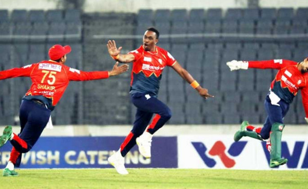 বরিশালকে বিশাল রানের লক্ষ্য দিলো রংপুর