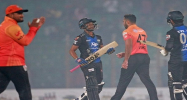 তীরে এসে তরী ডুবল খুলনা