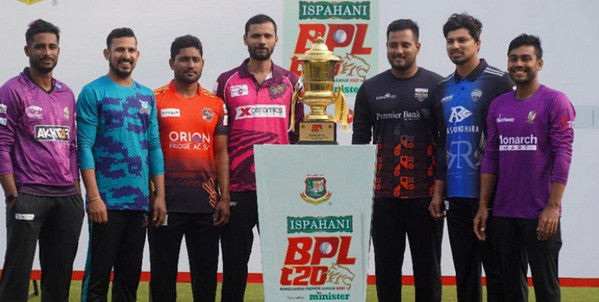 শুধু হতাশাই নয় বিপিএলের নবম আসর যেন বিনোদনের পরিপূর্ণ এক প্যাকেজ