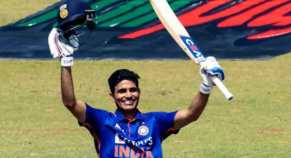১৯ চার ও ৮ ছক্কার ব্যাটিং তাণ্ডবে শুভমান গিলের ডাবল সেঞ্চুরি