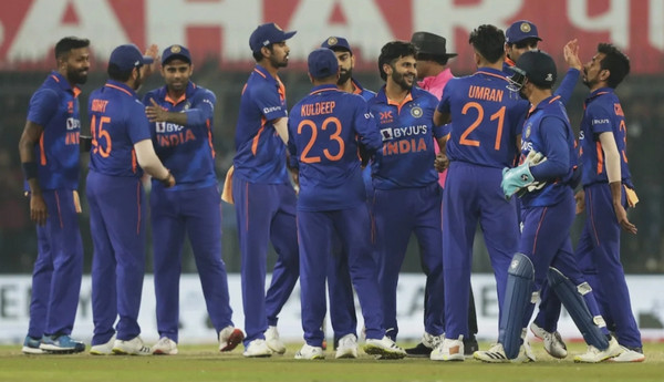 কিউইদের হোয়াইটওয়াশ করে শীর্ষে ভারত, দেখে নিন বাংলাদেশর অবস্থান