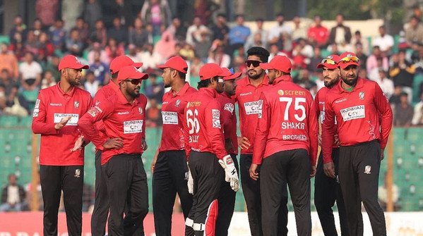 বিপিএলে এখন পর্যন্তও দ্রুত রান তোলার দিক থীক শীর্ষে আছেন যে বাংলাদেশী ক্রিকেটার