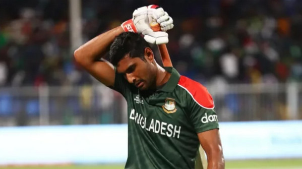 বেজে গেল মাহমুদুল্লাহ রিয়াদের বিদায় ঘন্টা