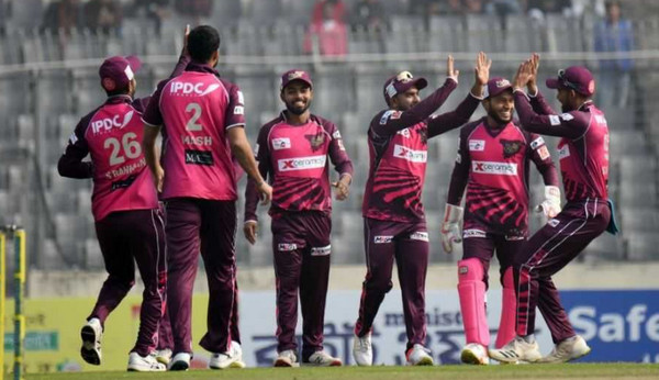 এক নজরে বিপিএলের সর্বশেষ পয়েন্ট তালিকা, শীর্ষে আছেন যে দল
