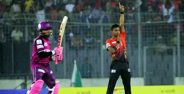 শেষ ওভারে রাসেলের জোড়া ছক্কা, সিলেটকে হারিয়ে ফাইনালে কুমিল্লা