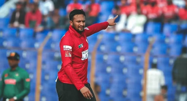 বিপিএল থেকে বিদায়ের দিনে সাকিবের অন্যরকম সেঞ্চুরি