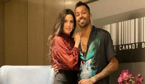 ‘দ্বিতীয়’ বিয়েতে সাজলেন হার্দিক-নাতাশা নজরকাড়া সাজগোজ, ছবি পোস্ট করলেন হার্দিক নিজেই