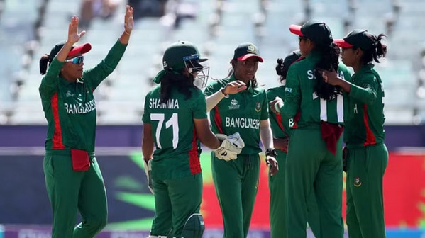 বাংলাদেশকে বিশাল রানের লক্ষ্য দিল  নিউজিল্যান্ড
