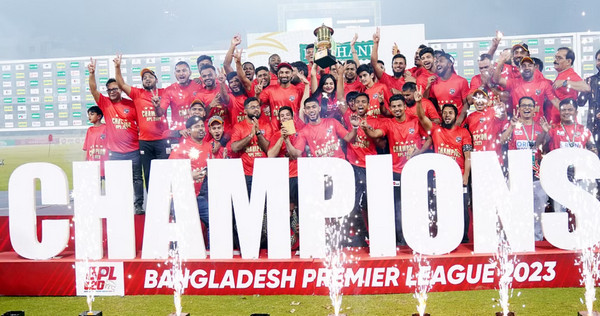 বিপিএলে চ্যাম্পিয়ন হয়ে যে বিপুল পরিমাণ অর্থ পেল কুমিল্লা