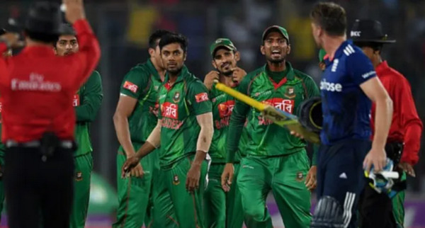 ইংল্যান্ডের বিপক্ষে বাংলদেশ দলে নতুন চমক, দেখে নিন বাংলাদেশের ওয়ানডে দল