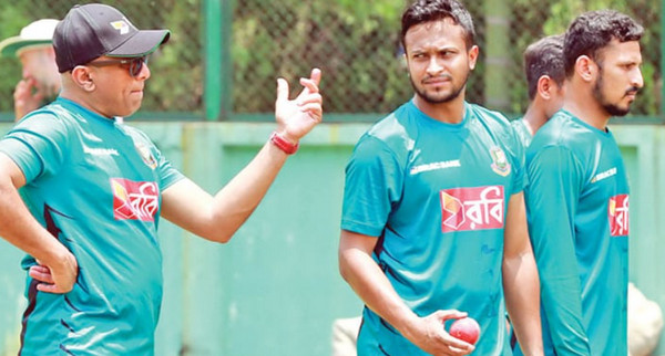 হাথুরুর নতুন শুরুতে যেসব চ্যালেঞ্জ থাকছে বাংলাদেশ ক্রিকেটে