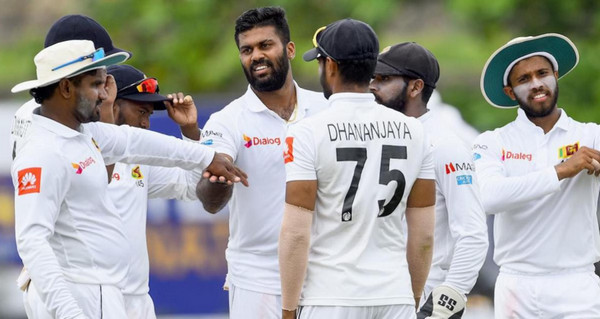 প্রতিপক্ষদের টপকে ফাইনালে চোখ রাখছে শ্রীলঙ্কা