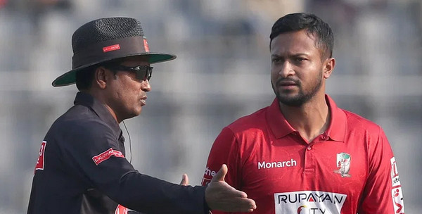 বাংলাদেশ-ইংল্যান্ডঃ ৫ জন দেশির সাথে ২ জন বিদেশি