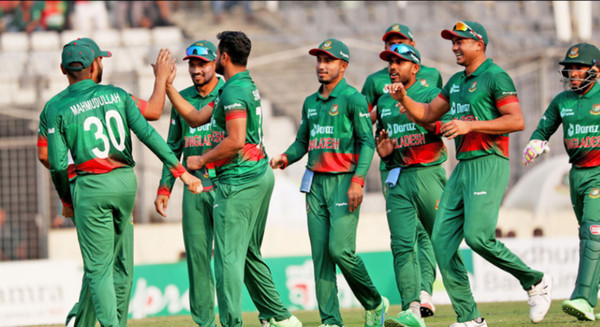 বাঁচা মরার ম্যাচে বাংলাদেশের সামনে বিশাল রানের লক্ষ্য দিল ইংল্যান্ড