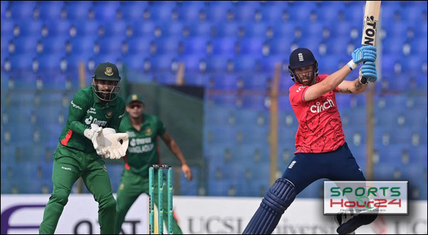 পর পর জোড়া উইকেট হারাল ইংল্যান্ড, দেখুন সর্বশেষ স্কোর