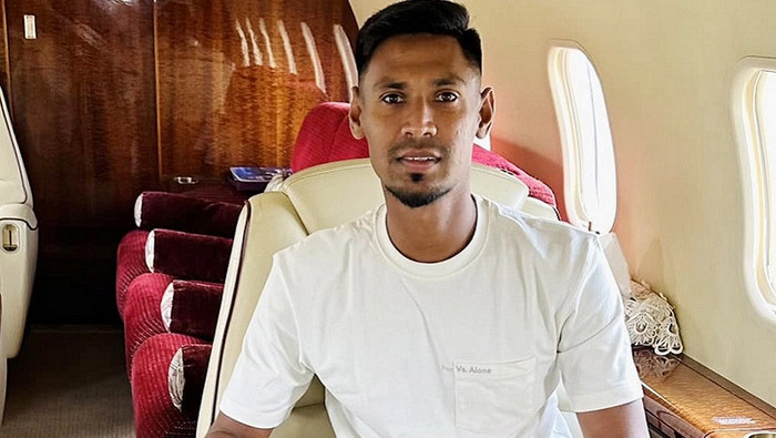ব্রেকিং নিউজ: আজ সকালে দেশ ছাড়লেন মুস্তাফিজ