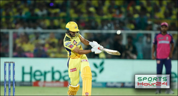 টানা ৪ উইকেট হারিয়ে বিপর্যয়ে চেন্নাই, দেখুন সর্বশেষ স্কোর