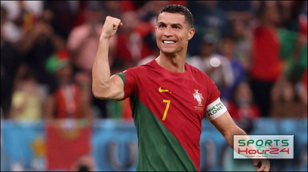 ফুটবল বিশ্বে প্রথম ফুটবলার হিসেবে যে রেকর্ডের সামনে রোনালদো