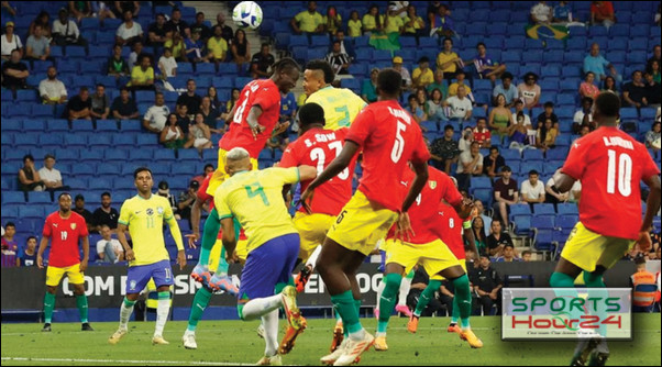 ব্রাজিলকে এক হালি গোল দিল সেনেগাল