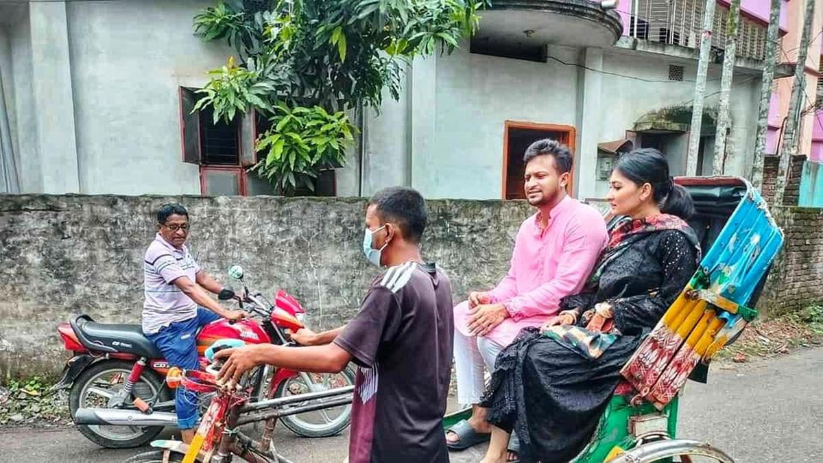 স্ত্রীকে সঙ্গে নিয়ে কোথায় যাচ্ছেন সাকিব 