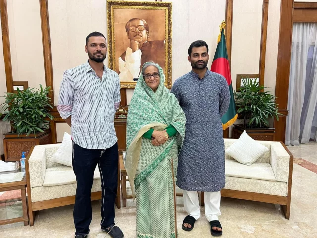 তামিম অবসর ভাঙায় খুশিতে যা বললেন মাশরাফি