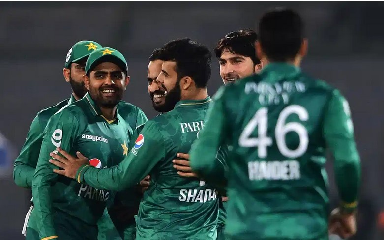 বিশ্বকাপের জন্য পাকিস্তান দল বাছাই করলেন আফ্রিদি, চমকের ছড়াছড়ি