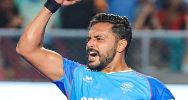 পাকিস্তানকে গোল দিয়ে নতুন রেকর্ড গড়লেন ভারত