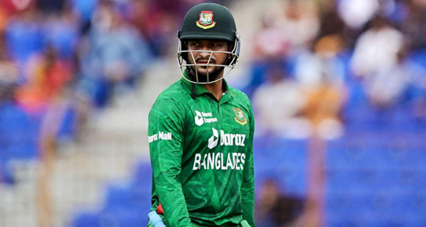 ব্রেকিং নিউজঃ সাকিবের মাঠে ফেরার সময় ঘোষণা