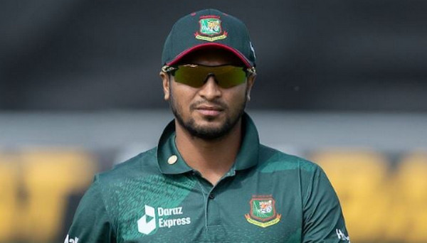 সাকিবকে পাকিস্তানের অধিনায়ক বানিয়ে দিলেন আইসিসি