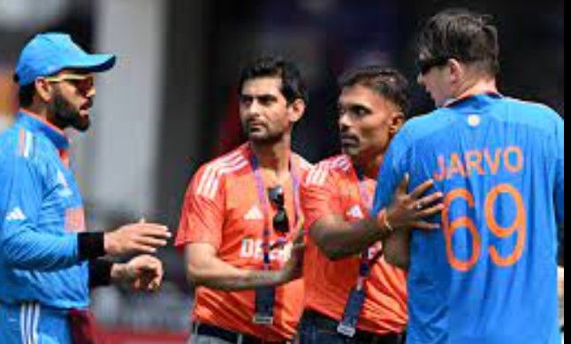 ভারতের জার্সিতে মাঠে ঢুকে পড়লেন জার্ভো ৬৯