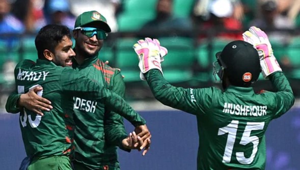 ৬ বোলার নিয়ে ইংল্যান্ডের বিরুদ্ধে শক্তিশালী একাদশ, দলে নেই আলোচিত অলরাউন্ডার

