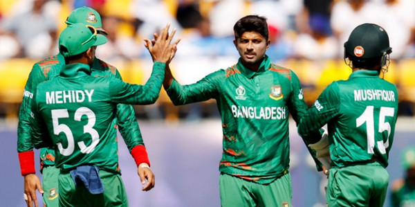বড় হারে বিশ্বকাপে চরম ক্ষতির মুখে বাংলাদেশ