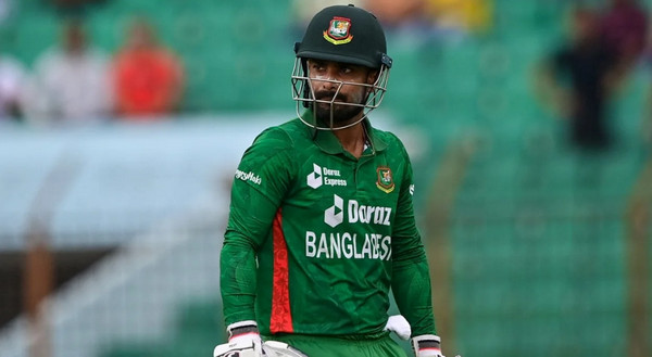এক বলেই আউট লিটন