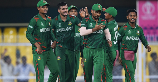 বাংলাদেশের জার্সিতে ১৫০ কিমি গতিবেগে বল করতে চায় এই পেসার