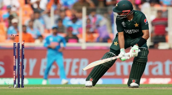 ভারতের বিপক্ষে লজ্জার রেকর্ড গড়লো পাকিস্তান