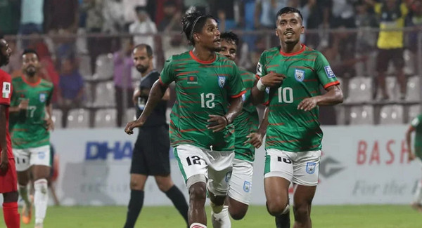 গোল গোল গোলঃ দারুন গোলে শেষ হল বাংলাদেশ ম্যাচের প্রথমার্ধ , জেনে নিন ফলাফল