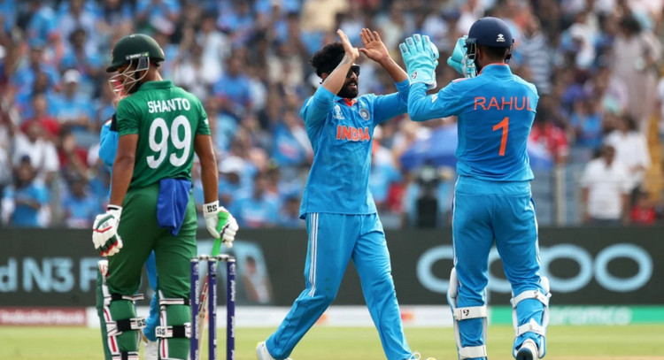 ২৫ ওভার শেষে দেখে নিন বাংলাদেশের সর্বশেষ স্কোর