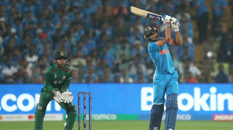 ৩০ ওভার শেষে দেখে নিন ভারত-বাংলাদেশ ম্যাচের সর্বশেষ স্কোর