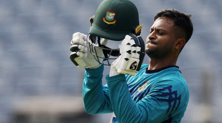 অবশেষে সাকিবের সঙ্গে দূরত্ব বাড়ছে কোচের