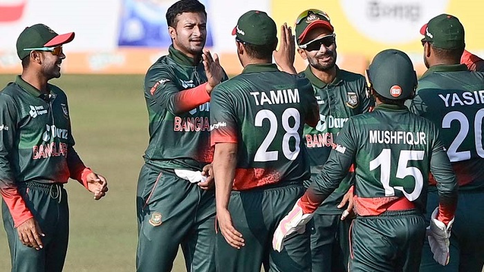 ইংল্যান্ডের সর্বনাশে বাংলাদেশের পৌষ মাস 

