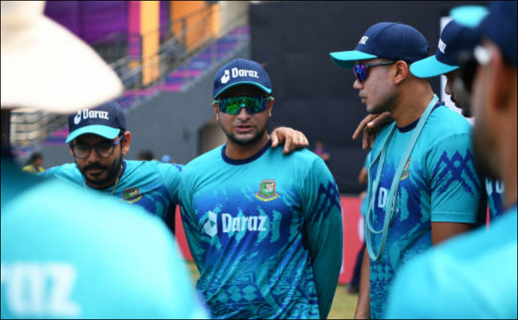 একাদশে ফিরছেন 'ফিট' সাকিব, দেখে নিন দুই দলের চূড়ান্ত একাদশ