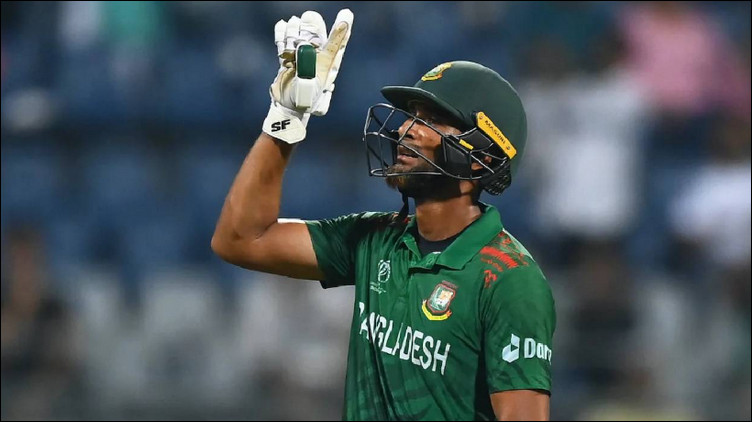 বাদ পড়ে যাওয়া সেই মাহমুদউল্লাহই এখন সবার শীর্ষে